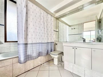Departamento en Venta en Presidente Riesco - San Sebastián