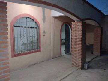 QUINTA EN VENTA EN COL. MA. LÓPEZ MERCADO EN TORREÓN, COAHUILA