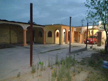 QUINTA EN VENTA EN COL. MA. LÓPEZ MERCADO EN TORREÓN, COAHUILA
