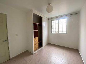 CASA EN RENTA EN CEDROS 4000