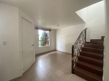 CASA EN RENTA EN CEDROS 4000