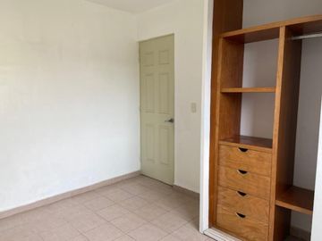 CASA EN RENTA EN CEDROS 4000