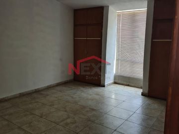 CASA EN VENTA EN RESIDENCIAL LOS PINOS