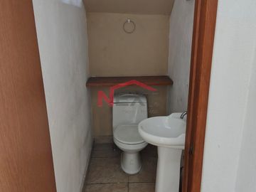 CASA EN VENTA EN RESIDENCIAL LOS PINOS