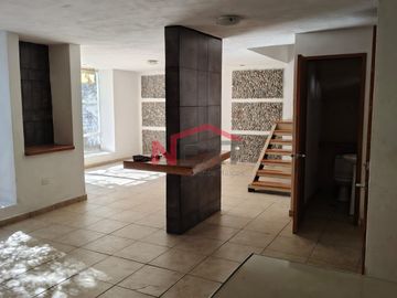 CASA EN VENTA EN RESIDENCIAL LOS PINOS