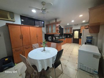 Casa en Venta, Urbanizacion Biblios, Samborondon JosGu