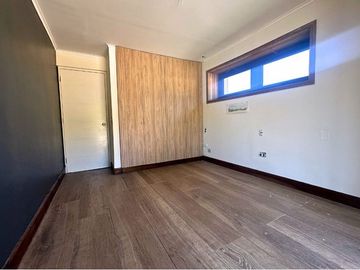 Gran Chalet con Terreno Agroresidencial