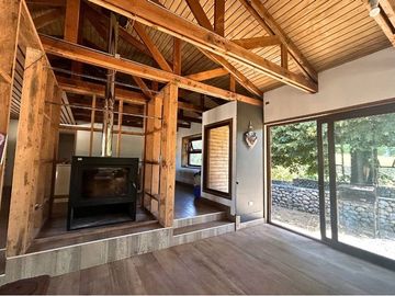 Gran Chalet con Terreno Agroresidencial