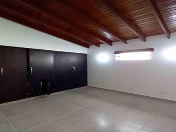 CASA EN ARRIENDO EN GUAYACANES/MANIZALES