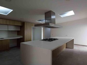 CASA EN ARRIENDO EN GUAYACANES/MANIZALES