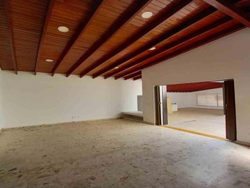 CASA EN ARRIENDO EN GUAYACANES/MANIZALES