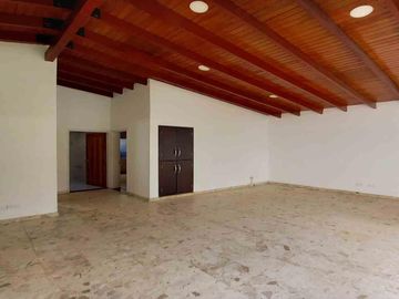 CASA EN ARRIENDO EN GUAYACANES/MANIZALES