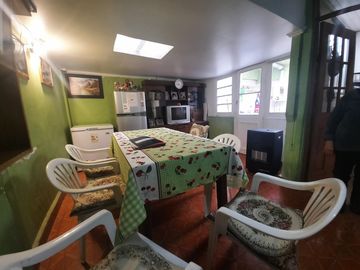 Grace Kelm VENDE, INVERSION! casa en excelente estado, 15d/3b/est. regularizada/Recoleta