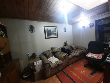 Grace Kelm VENDE, INVERSION! casa en excelente estado, 15d/3b/est. regularizada/Recoleta