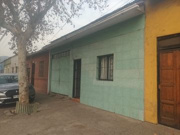 Grace Kelm VENDE, INVERSION! casa en excelente estado, 15d/3b/est. regularizada/Recoleta
