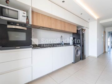 Venta departamento 2 ambientes con doble balcón en Morón.