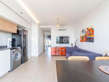 Venta departamento 2 ambientes con doble balcón en Morón.