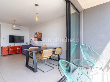 Venta departamento 2 ambientes con doble balcón en Morón.