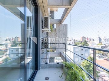 Venta departamento 2 ambientes con doble balcón en Morón.