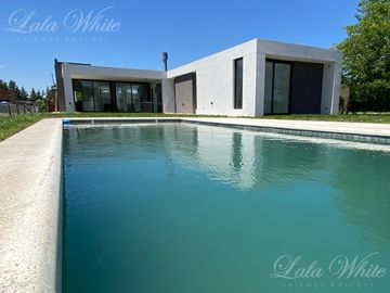 Casa en venta en Fincas del Alba Canning