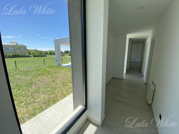 Casa en venta en Fincas del Alba Canning