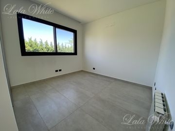 Casa en venta en Fincas del Alba Canning