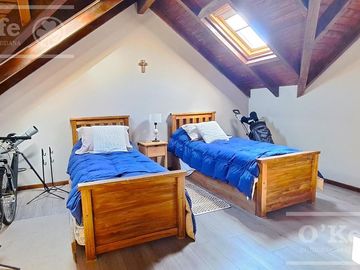 Departamento en venta 4 ambientes,  Arelauquen, Bariloche.