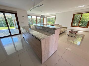 Casa en  venta en Barrio cerrado Hudson Park