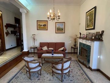 Casa estilo antiguo 5amb - Quilmes Residencial