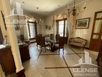 Casa estilo antiguo 5amb - Quilmes Residencial