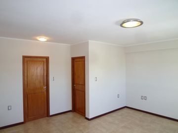 Semipiso céntrico