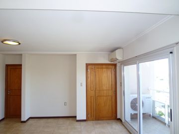 Semipiso céntrico