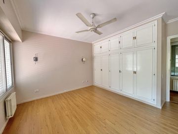 Casa en Venta de 3 dormitorios en Rosario - Country Aldea Tenis- Fisherton