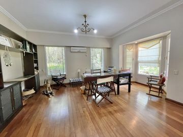 Casa en Venta de 3 dormitorios en Rosario - Country Aldea Tenis- Fisherton