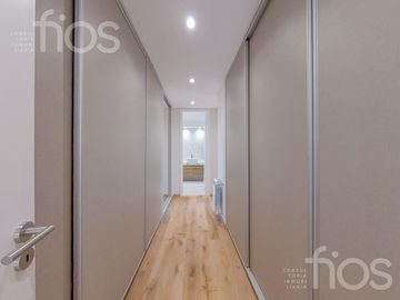 VENTA DEPARTAMENTO PISO EXCLUSIVO TRES DORMITORIOS CON  BALCON Y AMENITIES  EN ZONA CENTRO