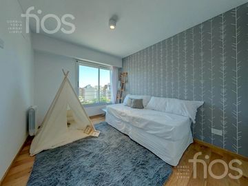 VENTA DEPARTAMENTO PISO EXCLUSIVO TRES DORMITORIOS CON  BALCON Y AMENITIES  EN ZONA CENTRO