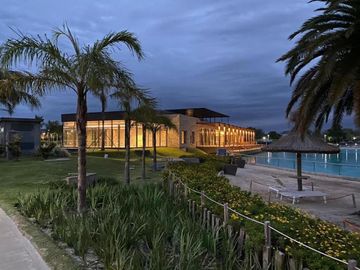 Casa en venta - 2 Dormitorios 2 Baños - Cochera - 81Mts2 - Canning