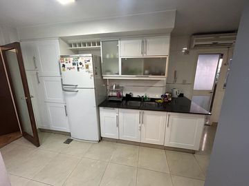 En venta departamento de categoria en Muñecas al 600 Barrio Norte