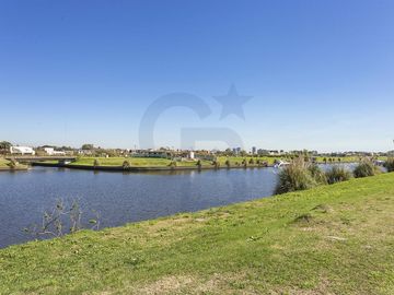 Terreno en  Venta Barrio Náutico Marinas H
