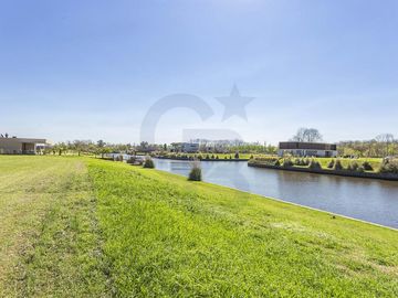 Terreno en  Venta Barrio Náutico Marinas H