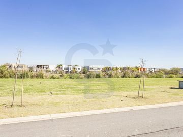 Terreno en  Venta Barrio Náutico Marinas H