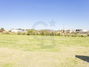 Terreno en  Venta Barrio Náutico Marinas H
