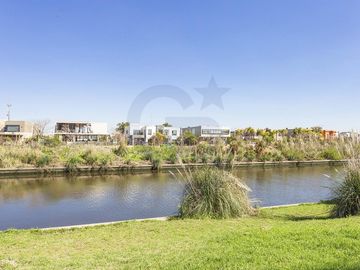 Terreno en  Venta Barrio Náutico Marinas H