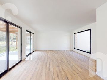 VENTA CASA 3 DORMITORIOS EN MIRALAGOS