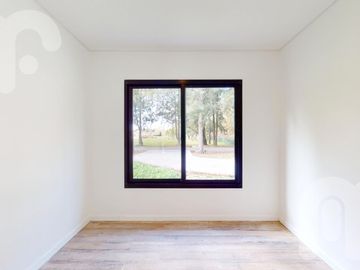 VENTA CASA 3 DORMITORIOS EN MIRALAGOS