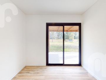 VENTA CASA 3 DORMITORIOS EN MIRALAGOS