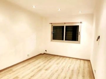 Casa en venta - 4 Dormitorios 4 Baños - Cochera - 310Mts2 - Morón
