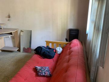 Venta Casa sobre lote de 10x40 en  Glew