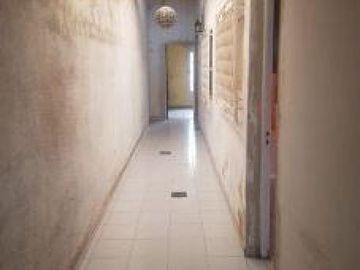 Casa en venta - 2 dormitorios, 1 baño - 90mts2 sobre lote de 150mts2 - Berazategui