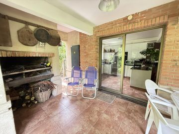 Hermosa Casa en Bo. Fincas d/Lago - Maschwitz - Escobar - Posibilidad de tomar prop.